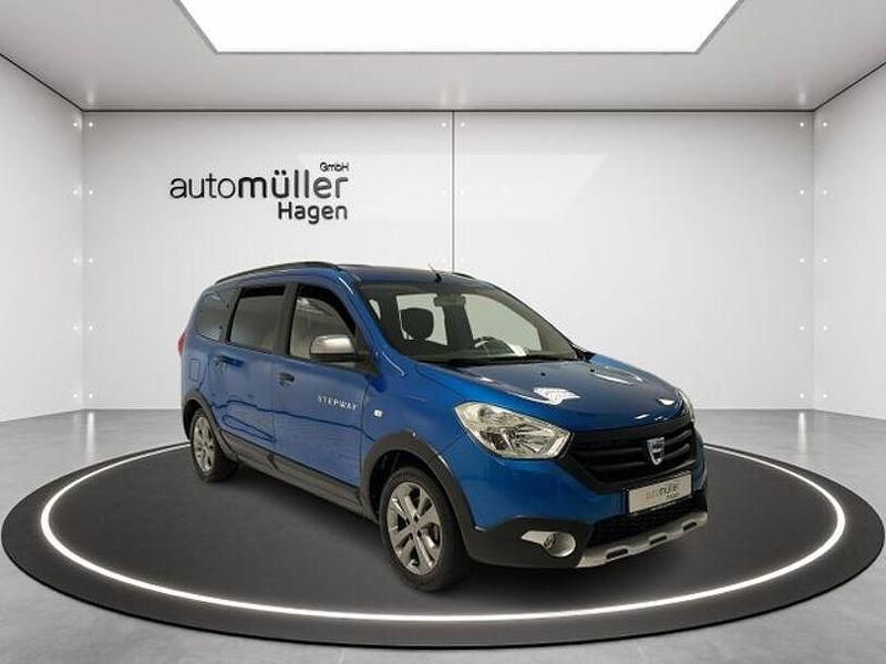 Blau Gebraucht 2016 Dacia Lodgy Stepway Van / Kleinbus | 6.990 € - Bild 1/4