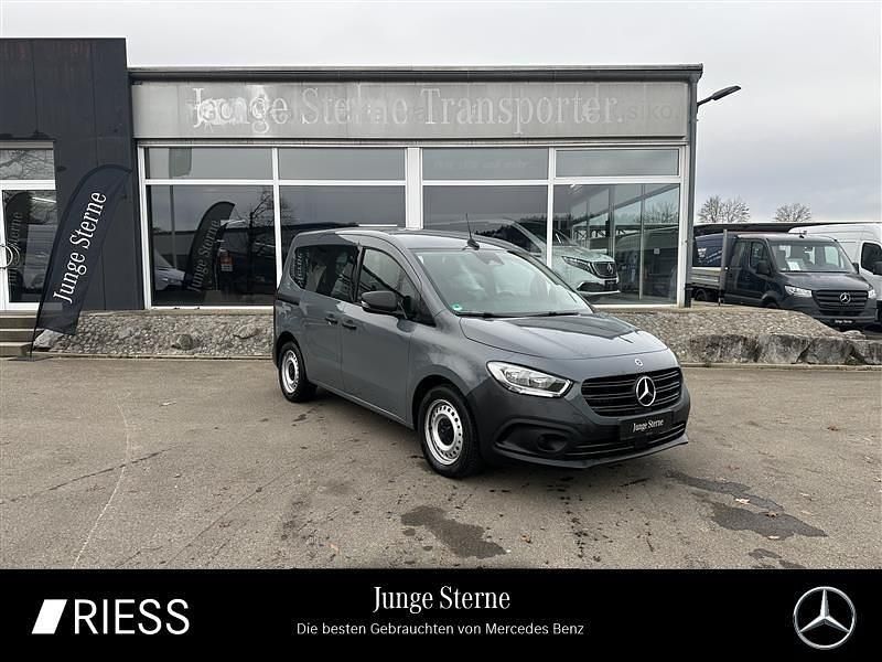 Magnetitgrau Gebraucht 2022 Mercedes Citan 110 Kombi | 19.969 € (Fairer Preis) - Bild 1/4