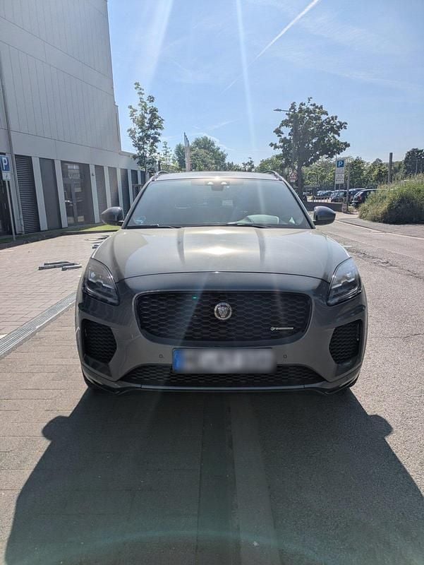 Grau Gebraucht 2019 Jaguar E-Pace R SUV | 23.400 € (Superpreis) - Bild 1/4