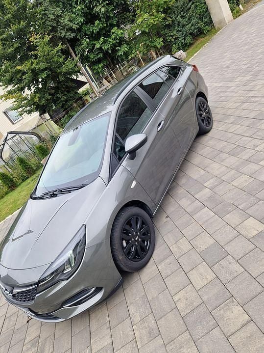 Grau Gebraucht 2021 Opel Astra Kombi | 11.500 € (Guter Preis) - Bild 1/4
