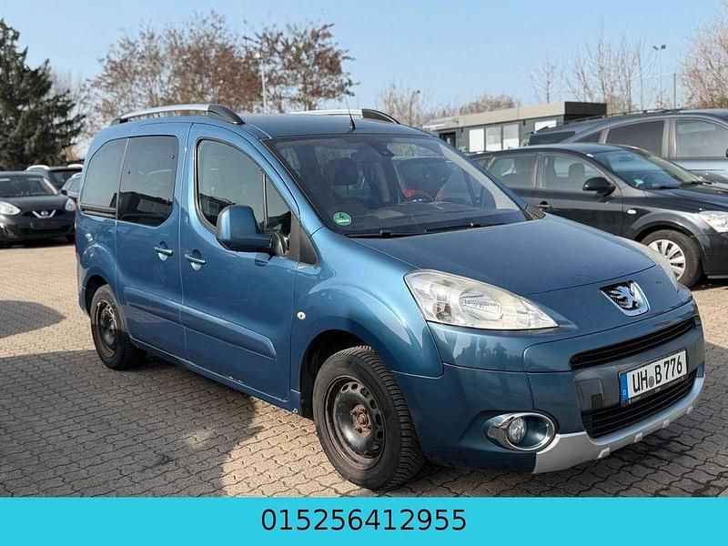 Gebraucht Peugeot Partner Tepee Premium 120 PS (88 kW) 2011 Blau Van / Kleinbus