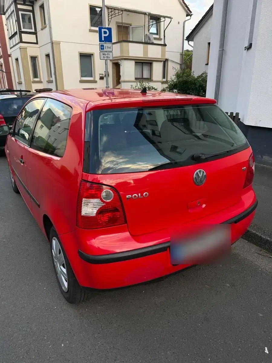 Gebraucht VW Polo Basis 64 PS (47 kW) 2002 Rot Limousine