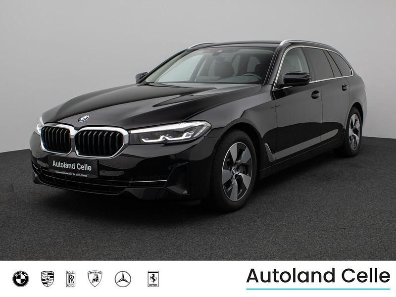 Schwarz 2668schwarz Gebraucht 2022 BMW 530 Sport Line Limousine | 32.999 € (Superpreis) - Bild 1/4