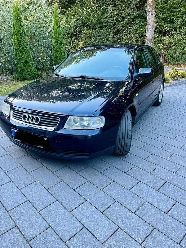 Blau Gebraucht 2001 Audi A3 Limousine | 950 € (Guter Preis) - Bild 1/4