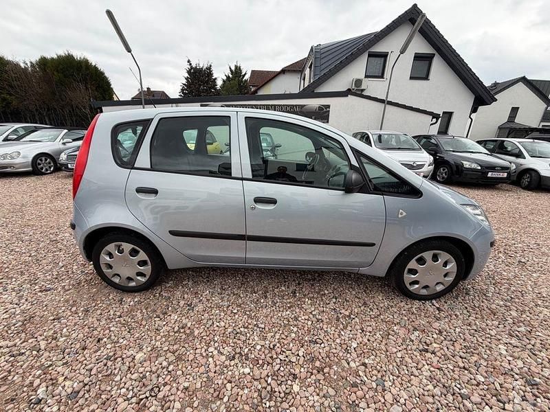Gebraucht Mitsubishi Colt Invite 95 PS (69 kW) 2005 Blau Kleinwagen