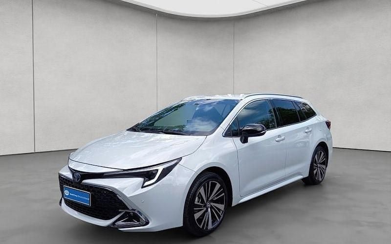 Neu Toyota Corolla 178 PS (130 kW) 2025 Marlingrau metallic Kombi