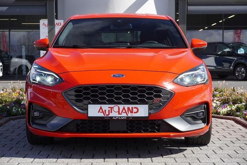 Gebraucht Ford Focus ST 280 PS (205 kW) 2020 Rot Limousine