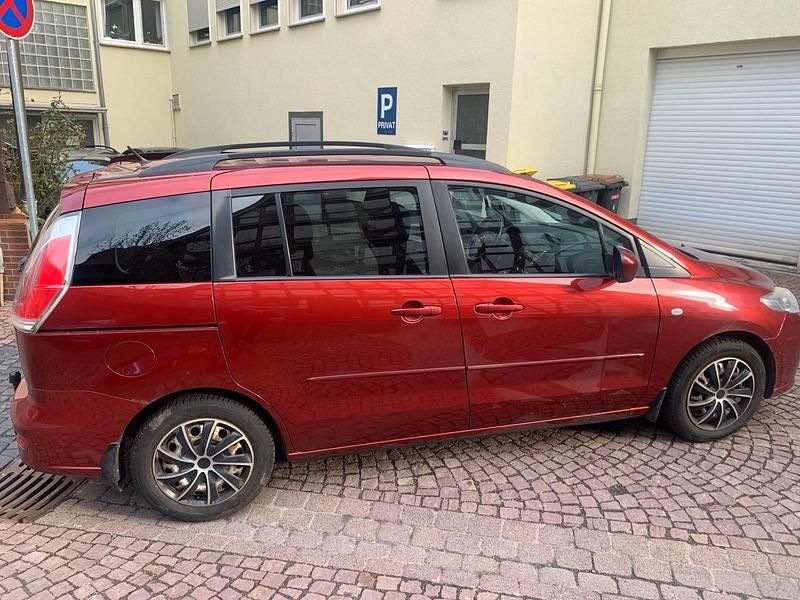 Gebraucht Mazda 5 115 PS (84 kW) 2009 Rot Van / Kleinbus
