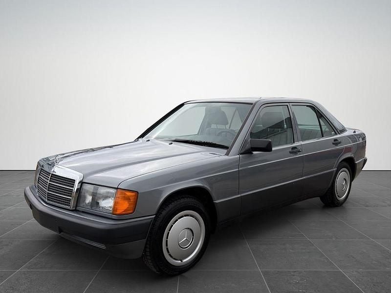 Grau Gebraucht 1989 Mercedes 190 Limousine | 14.999 € - Bild 1/4