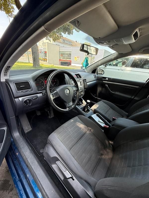 Blau Gebraucht 2007 VW Golf V Kleinwagen | 1.000 € (Superpreis) - Bild 1/4