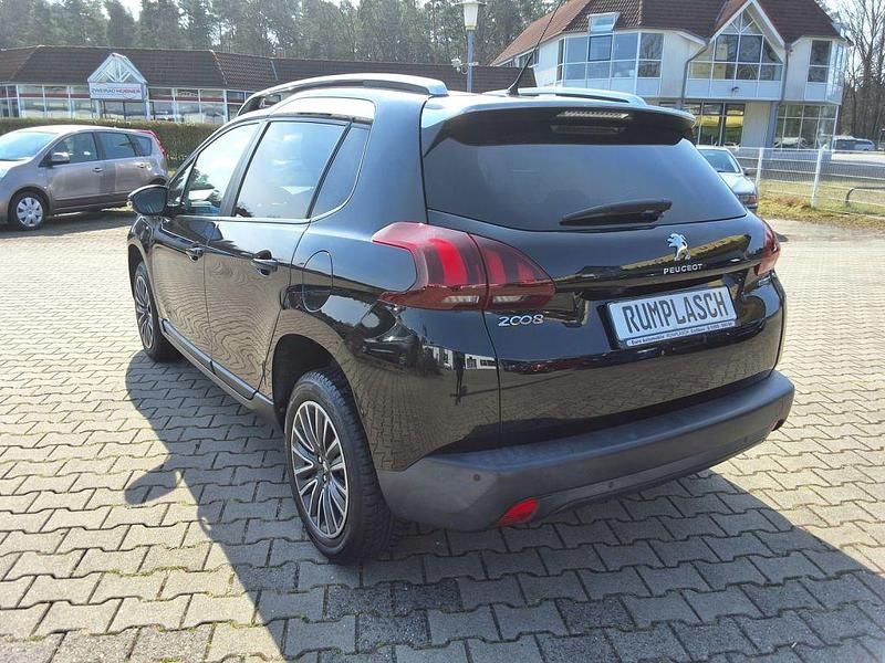 Gebraucht Peugeot 2008 Allure 110 PS (80 kW) 2017 Schwarz SUV