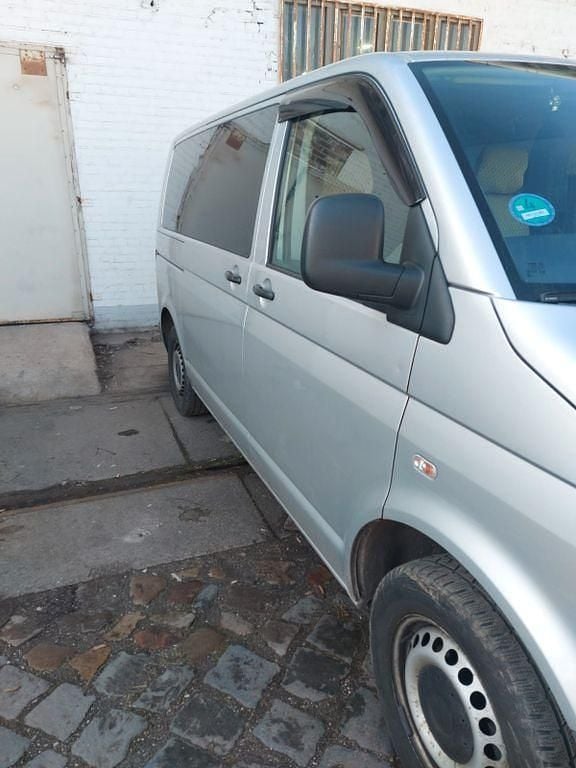 Gebraucht VW T5 131 PS (96 kW) 2008 Grau Van