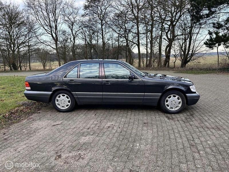 Usata Mercedes S280 193 CV (141 kW) 1995 Nero Berlina