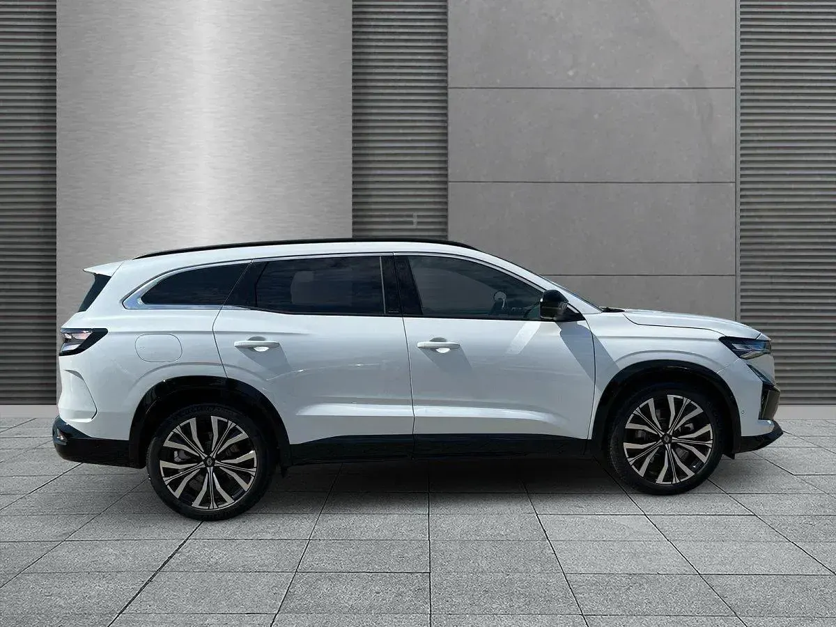 Neu Renault Espace Iconic 200 PS (147 kW) 2026 Perlmuttweiß SUV