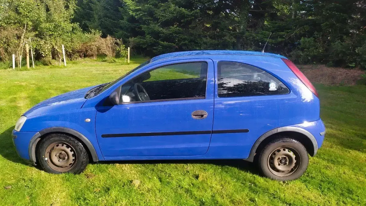 Gebraucht Opel Corsa 60 PS (44 kW) 2004 Blau Kleinwagen