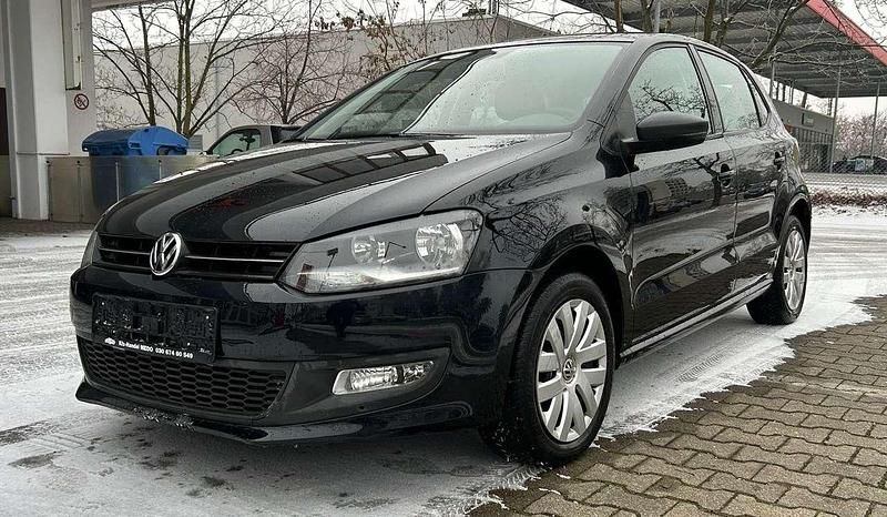 Deep black perleffekt Gebraucht 2011 VW Polo Comfortline Kleinwagen | 5.999 € (Fairer Preis) - Bild 1/4