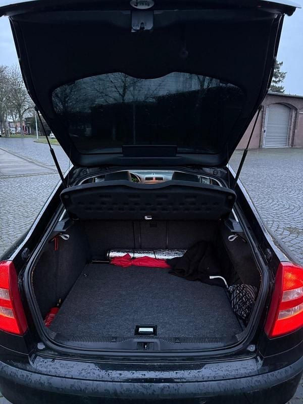 Gebraucht Skoda Octavia 115 PS (84 kW) 2005 Schwarz Limousine