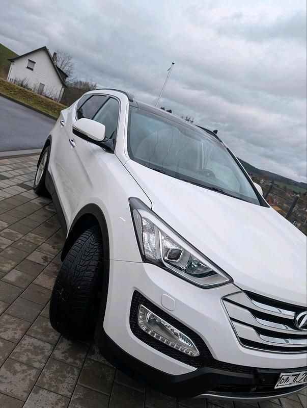 Gebraucht Hyundai Santa Fe 197 PS (144 kW) 2016 Weiß SUV