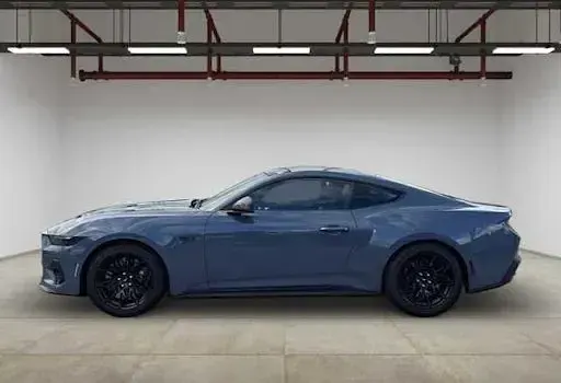 Neu Ford Mustang GT Fastback 446 PS (328 kW) 2025 Blau Coupé