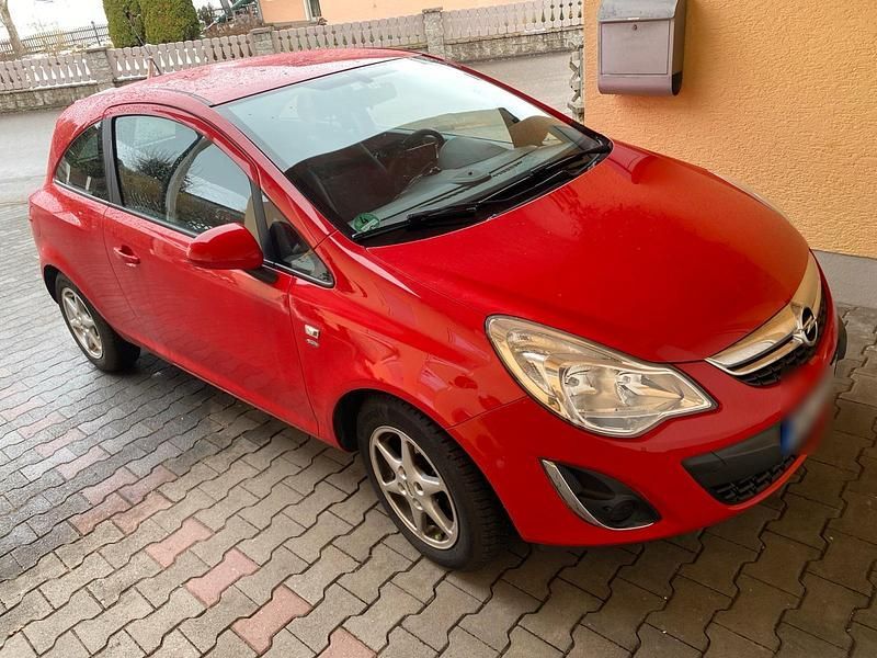 Gebraucht Opel Corsa 69 PS (50 kW) 2012 Rot Kleinwagen