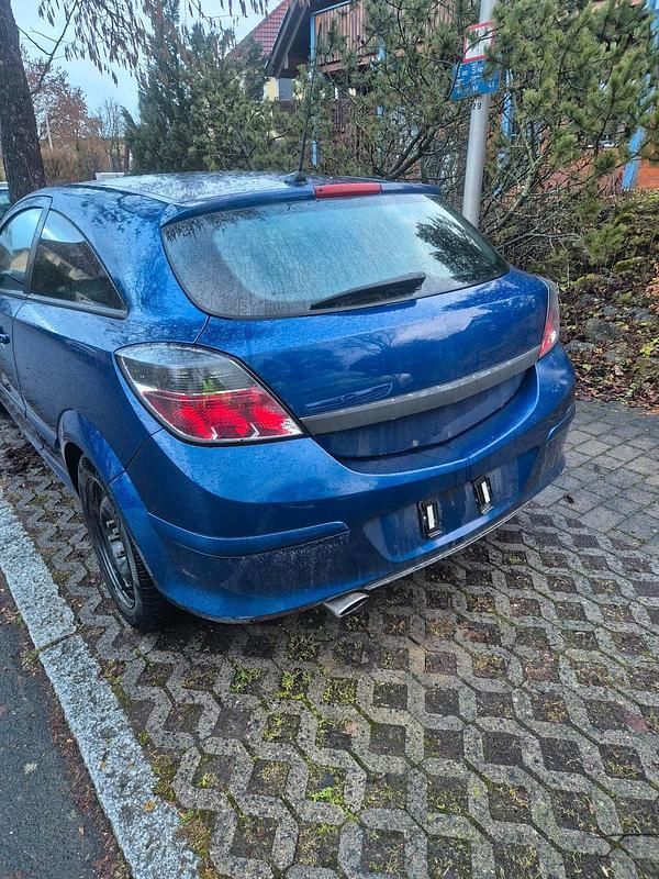 Gebraucht Opel Astra GTC 150 PS (110 kW) 2006 Blau Coupé
