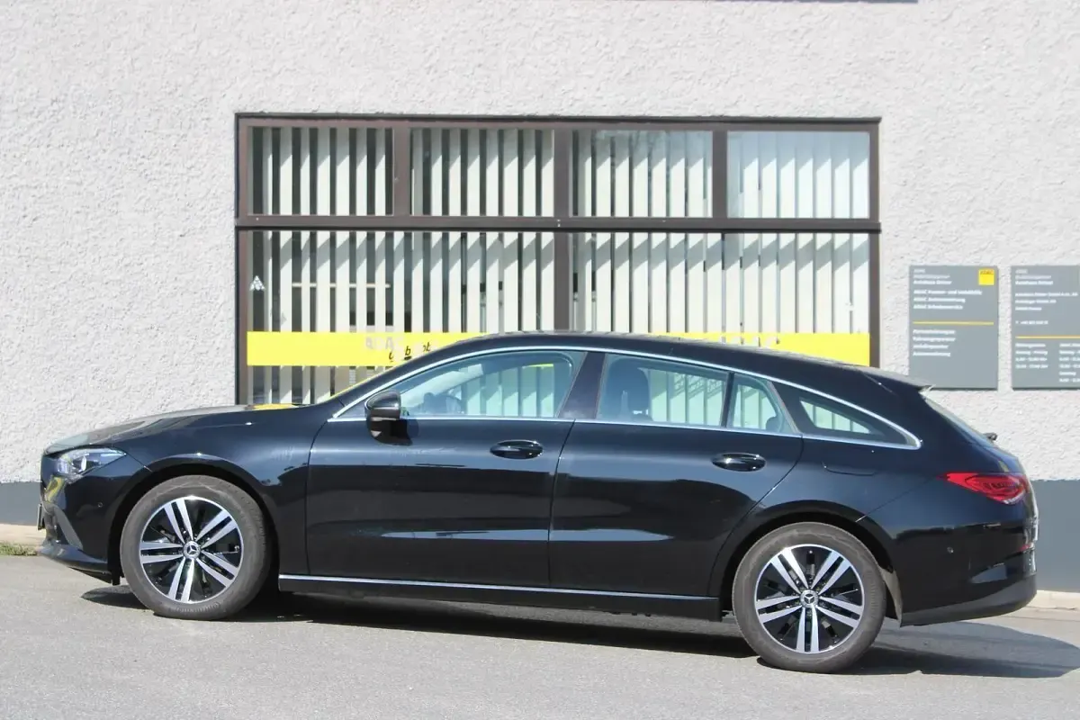 Gebraucht Mercedes CLA200 150 PS (110 kW) 2021 Schwarz Coupé