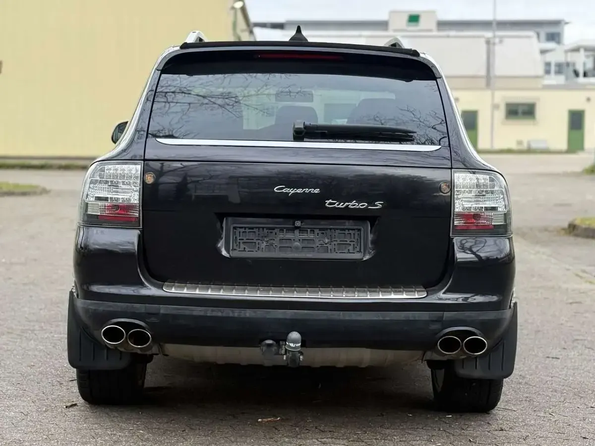 Gebraucht Porsche Cayenne Basis 250 PS (183 kW) 2006 Basaltschwarzmetallic SUV