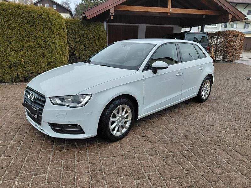 Gebraucht Audi A3 150 PS (110 kW) 2016 Weiß SUV