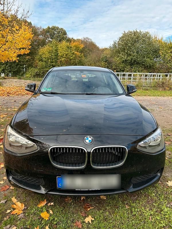 Schwarz Gebraucht 2012 BMW 116 Kleinwagen | 4.250 € (Superpreis) - Bild 1/4