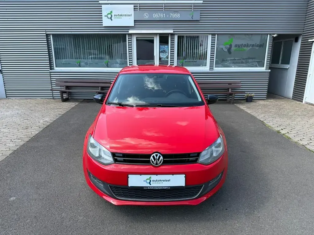Käytetty VW Polo Match 90 HP (66 kW) 2012 Punainen Viistoperä