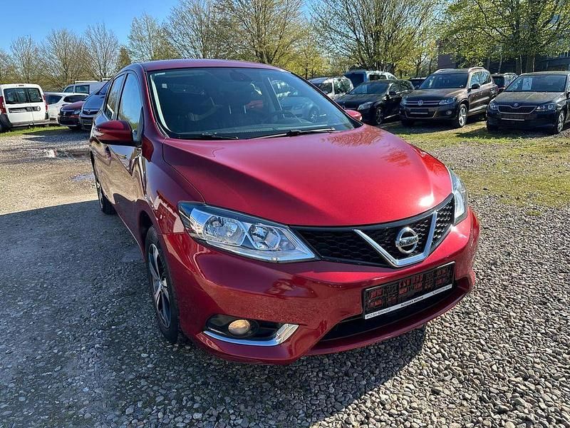Gebraucht Nissan Pulsar Acenta 116 PS (85 kW) 2018 Rot Kleinwagen