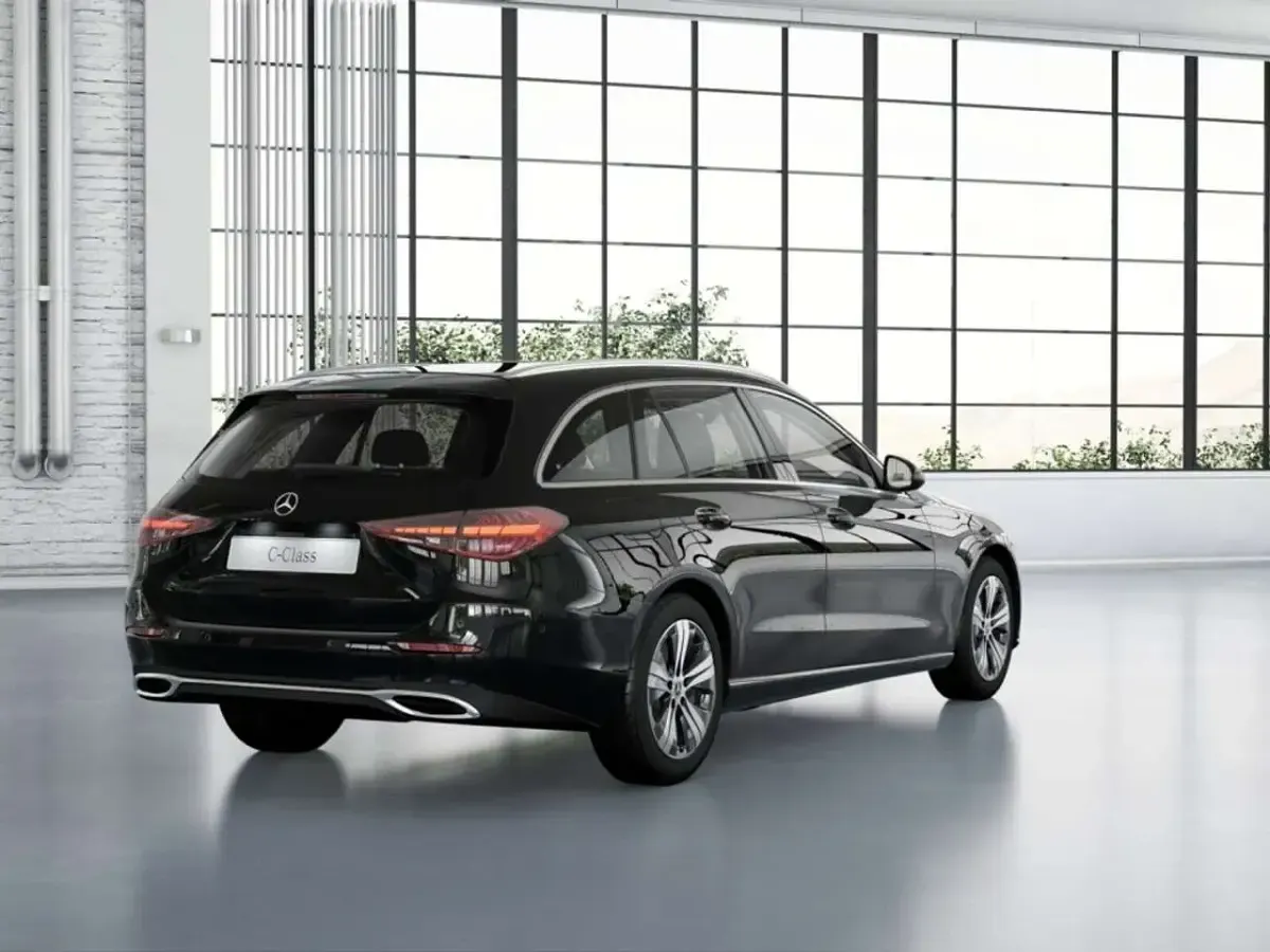 Gebraucht Mercedes C220 Avantgarde 200 PS (147 kW) 2023 Schwarz unilack schwarz uni Kombi