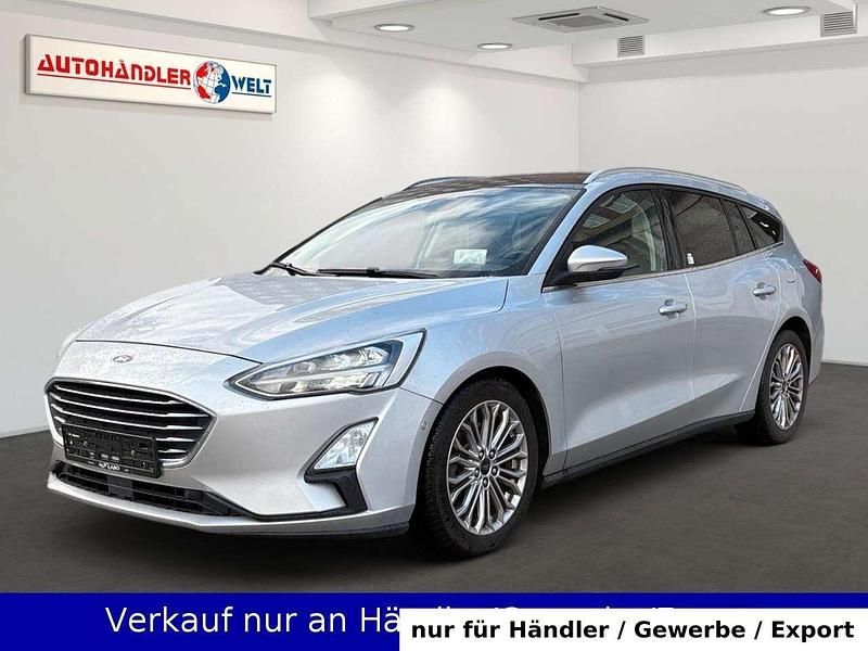 Silber Gebraucht 2019 Ford Focus Titanium Kombi | 11.299 € (Superpreis) - Bild 1/3