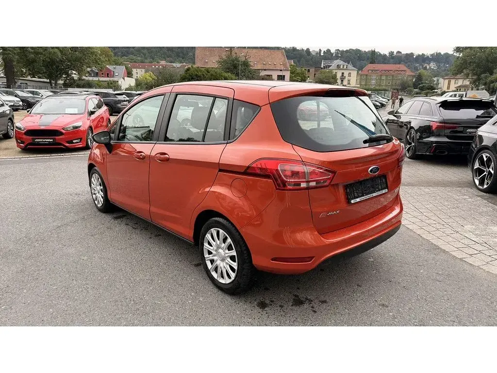 Gebraucht Ford B-MAX 101 PS (74 kW) 2014 Orange Van / Kleinbus