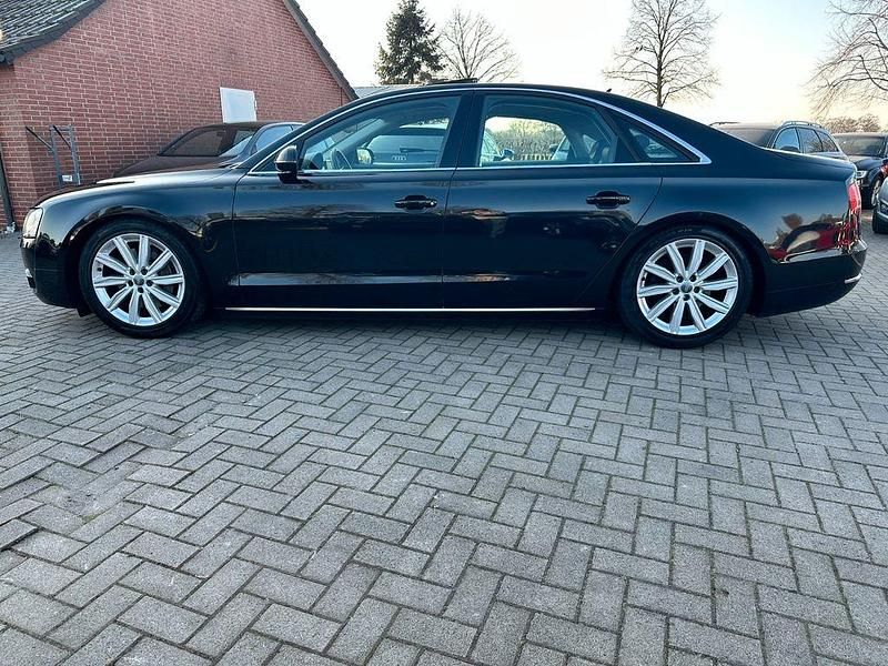 Gebraucht Audi A8 Ambiente 250 PS (183 kW) 2012 Schwarz Limousine