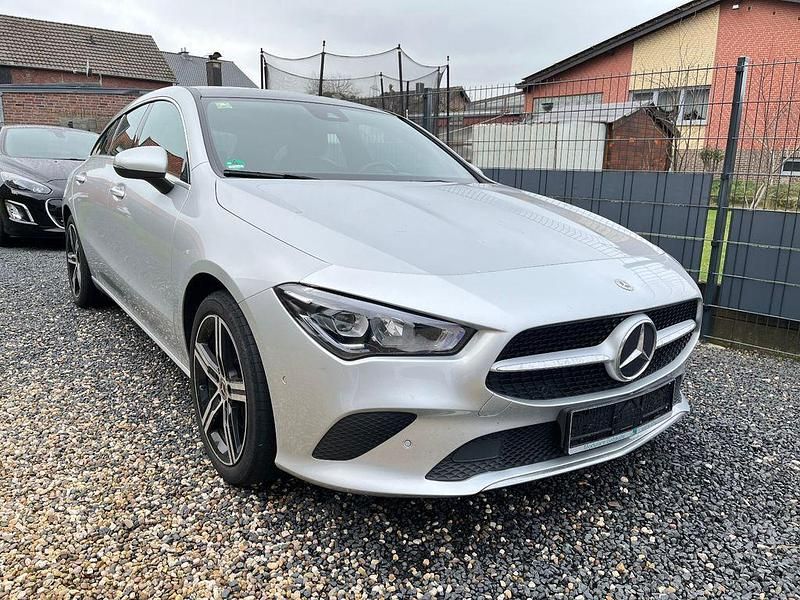 Gebraucht Mercedes CLA200 150 PS (110 kW) 2022 Silber Limousine