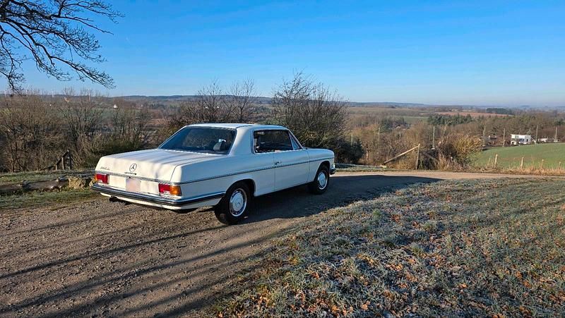 Gebraucht Mercedes W114 160 PS (117 kW) 1973 Weiß Coupé