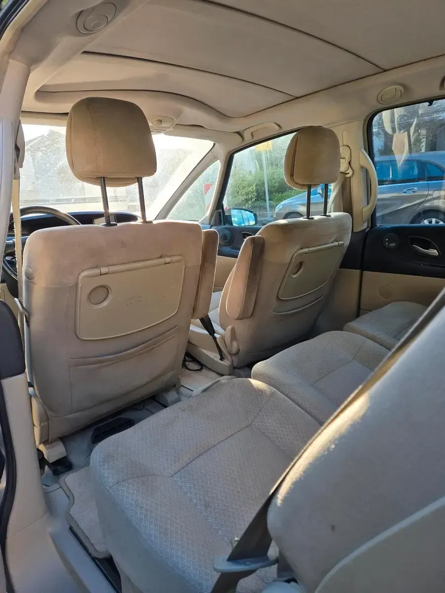 Gebraucht Renault Espace 150 PS (110 kW) 2006 Silber Van / Kleinbus
