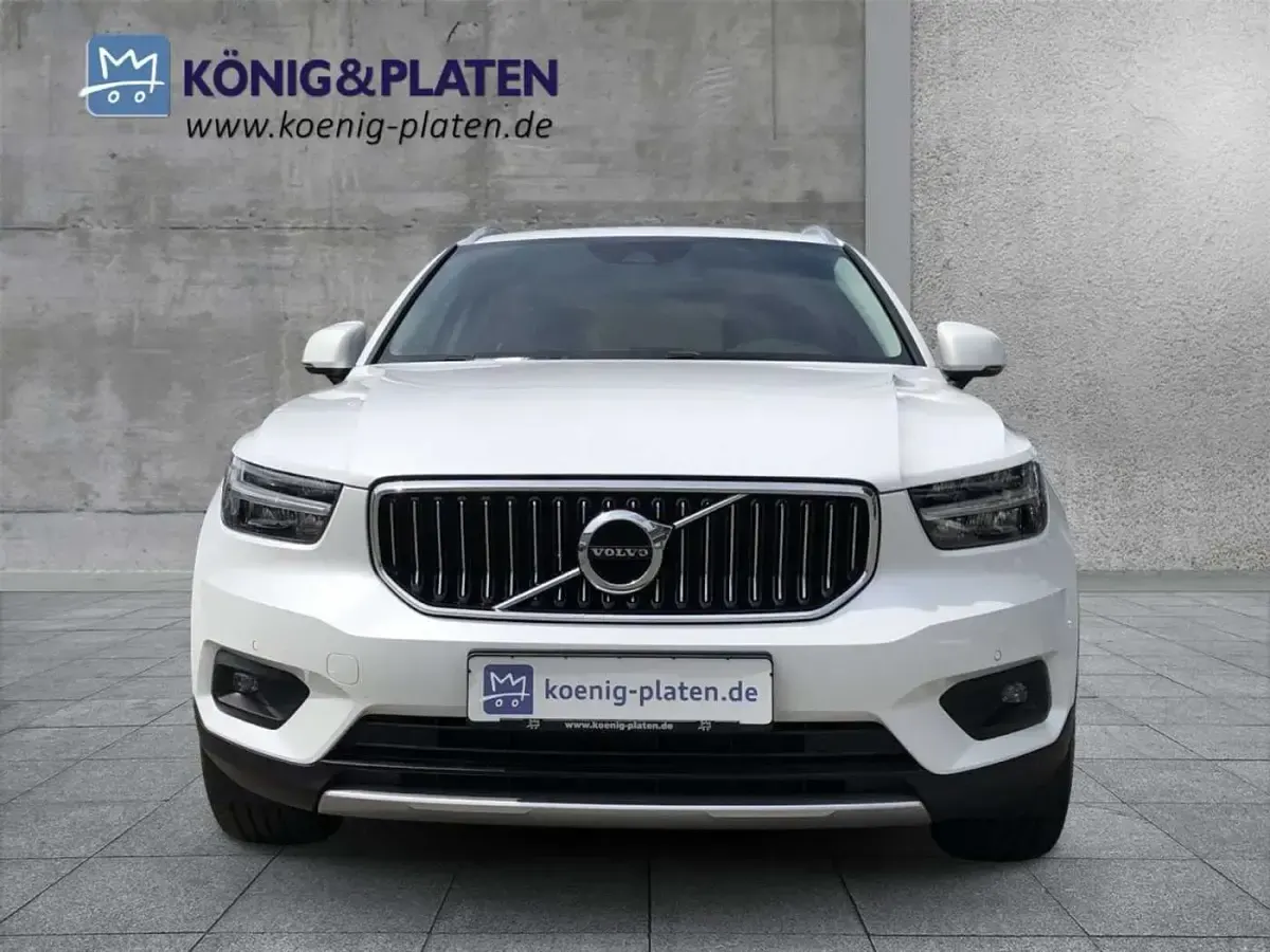 Gebraucht Volvo XC40 Inscription 197 PS (144 kW) 2020 Weiß SUV
