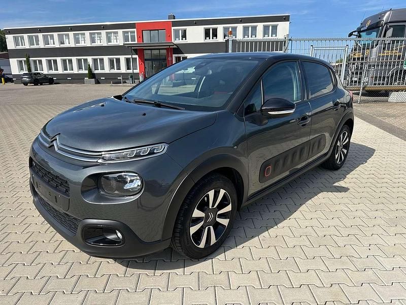 Gris shark Gebraucht 2018 Citroën C3 Shine Kleinwagen | 6.999 € (Fairer Preis) - Bild 1/4