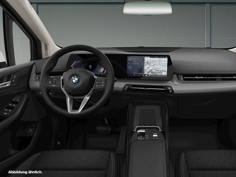 Gebraucht BMW 220 Active Tourer 170 PS (125 kW) 2025 Weiß Van / Kleinbus