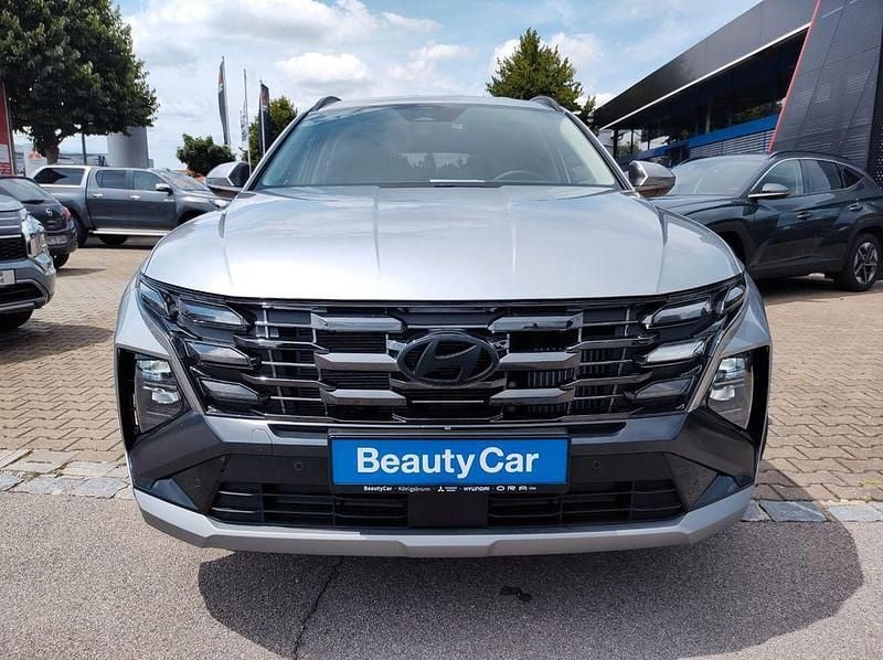 Neu Hyundai Tucson 160 PS (117 kW) 2025 Silber SUV
