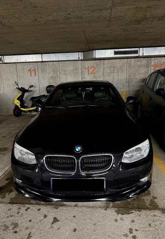 Gebraucht BMW 318 Cabriolet 143 PS (105 kW) 2011 Schwarz Cabrio