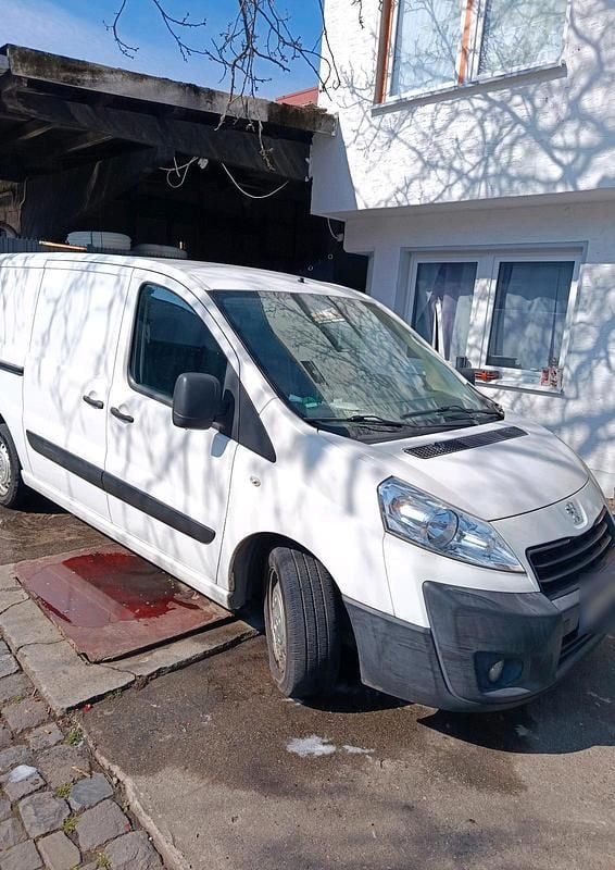 Gebraucht Peugeot Expert 128 PS (94 kW) 2015 Weiß Van