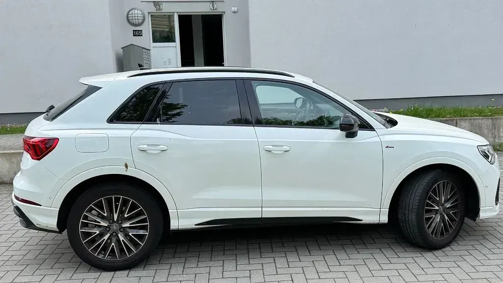 Second-hand Audi Q3 Ambiente 190 CP (139 kW) 2019 Alb SUV