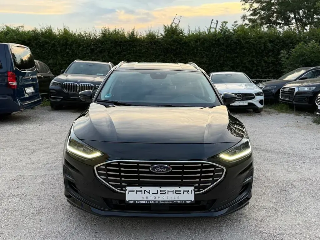 Gebraucht Ford Focus Titanium 116 PS (85 kW) 2023 Schwarz Limousine