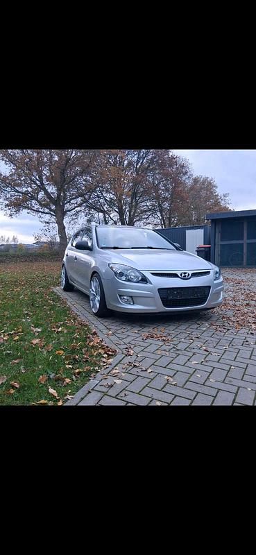 Gebraucht Hyundai i30 109 PS (80 kW) 2007 Grau Kleinwagen