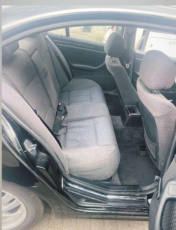 Gebraucht BMW 323 M Sport 170 PS (125 kW) 2000 Schwarz Limousine