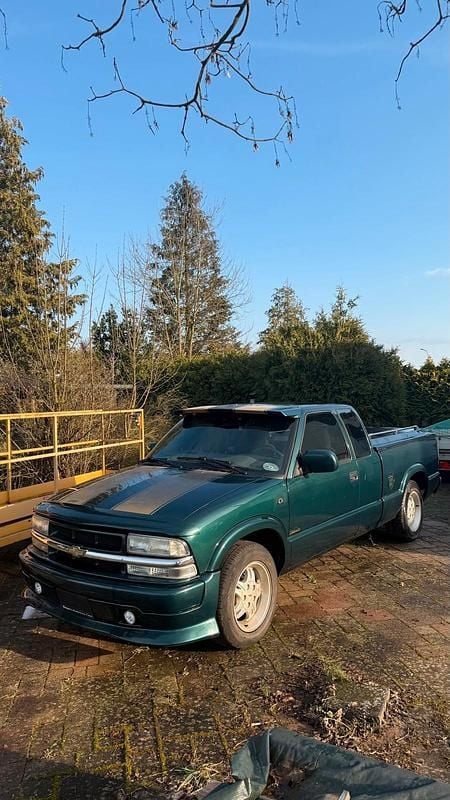 Gebraucht Chevrolet S10 190 PS (139 kW) 1998 Grün Pickup
