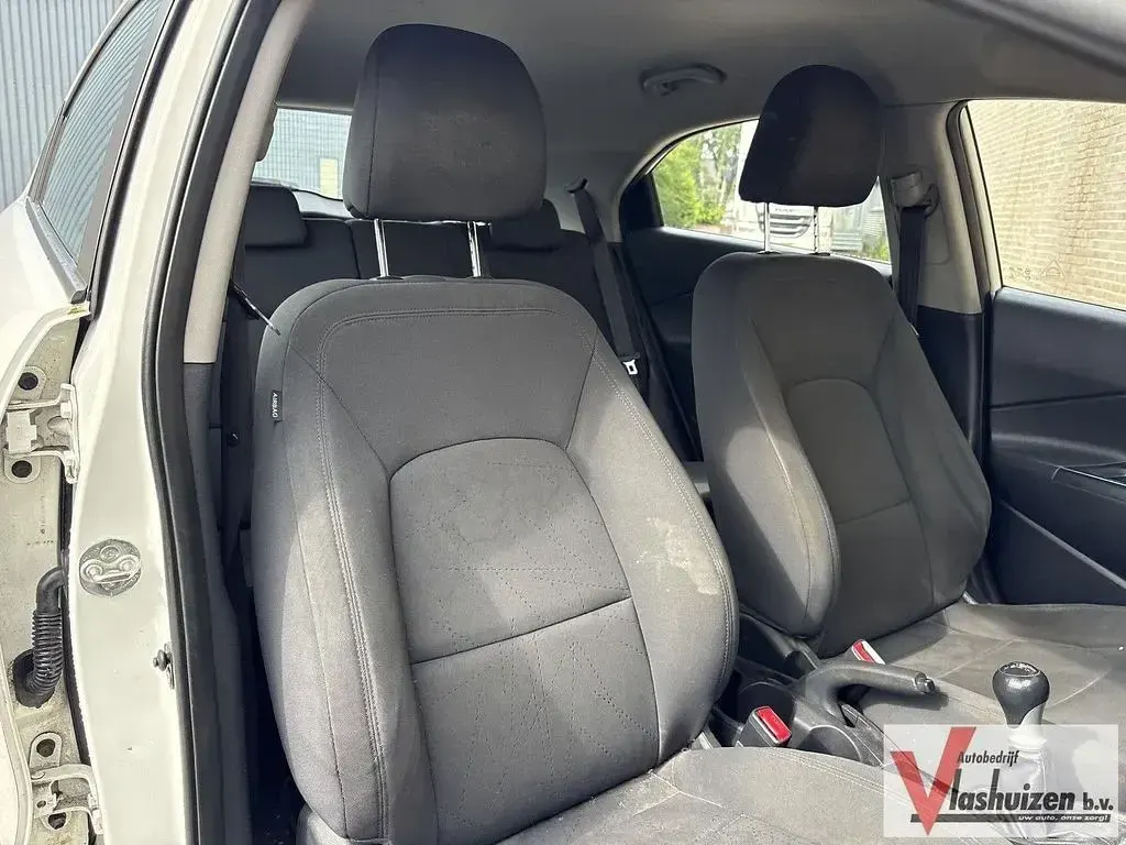 Gebraucht Kia Rio Comfort 86 PS (63 kW) 2013 Weiß Limousine